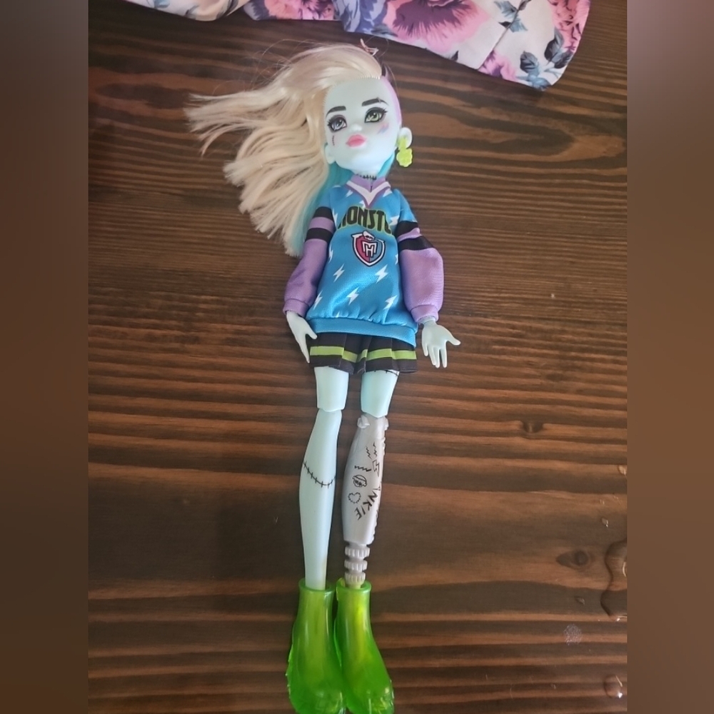 Monster High Doll  Ghoul Spirit Frankie Stein
